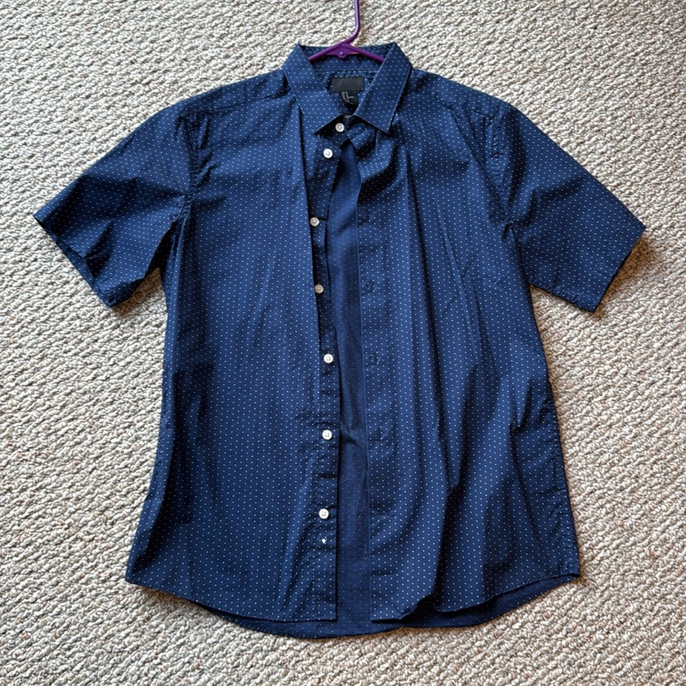 100% cotton button down short sleeve blue and white